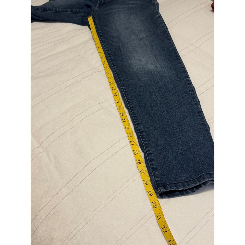 Democracy Ab solution Straight Leg Jeans Medium Wash Blue Size 8 Stretch Denim - Picture 5 of 5